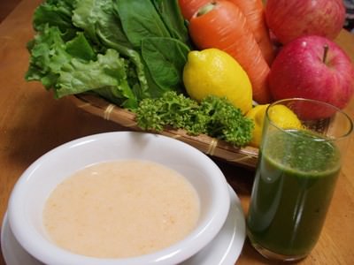 野菜ジュースと野菜スープ